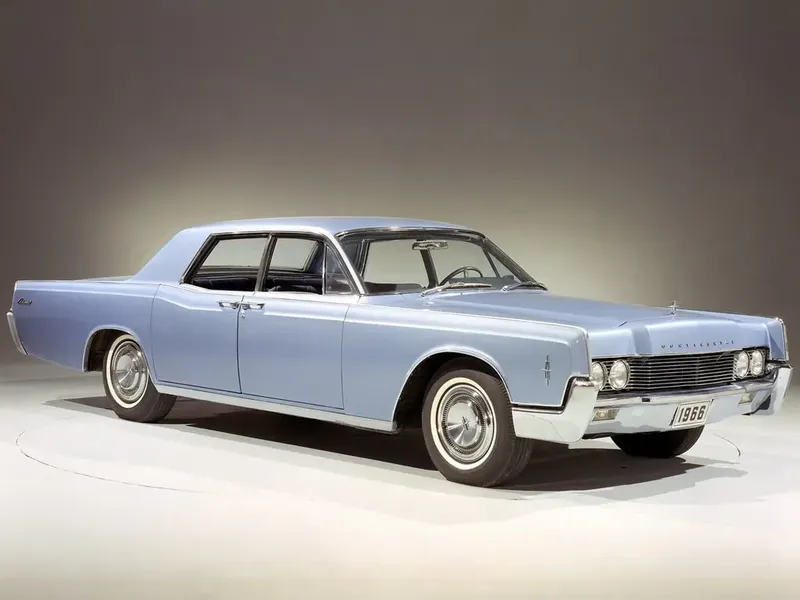 Lincoln Continental 4-й рестайлинг 1965, седан, 4 поколение (11.1965 - 10.1967)
