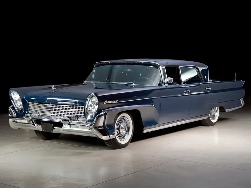 Lincoln Continental 1957, седан, 3 поколение, Mark III (12.1957 - 10.1958)