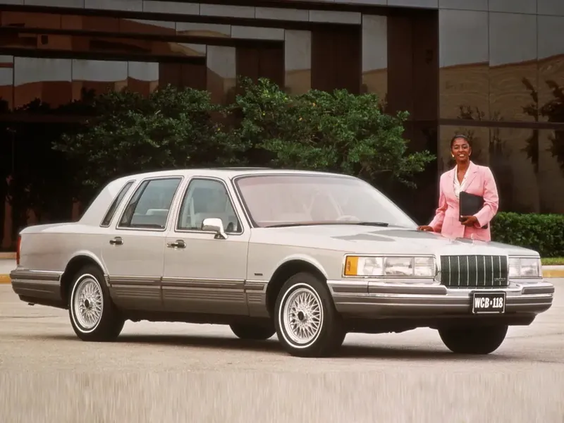 Lincoln Town Car 1989, седан, 2 поколение, FN36 (10.1989 - 09.1992)