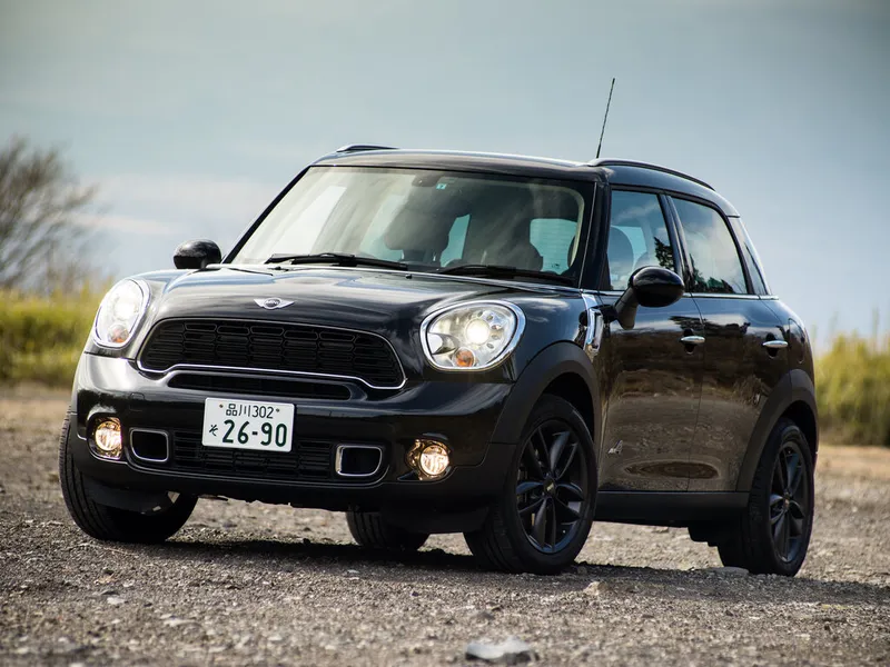 MINI Crossover