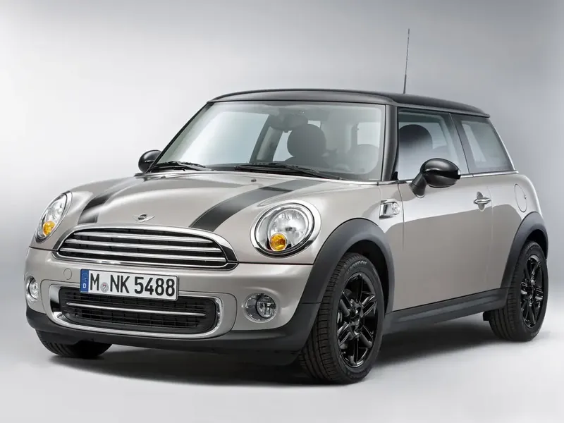 MINI Hatch рестайлинг 2010, хэтчбек 3 дв., 2 поколение (04.2010 - 11.2014)
