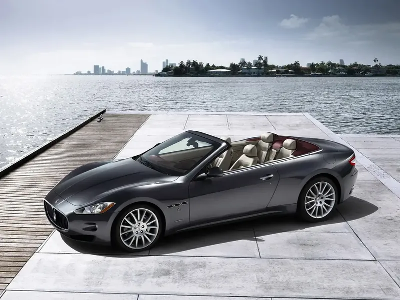 Maserati GranCabrio 2009, открытый кузов, 1 поколение (09.2009 - 02.2016)