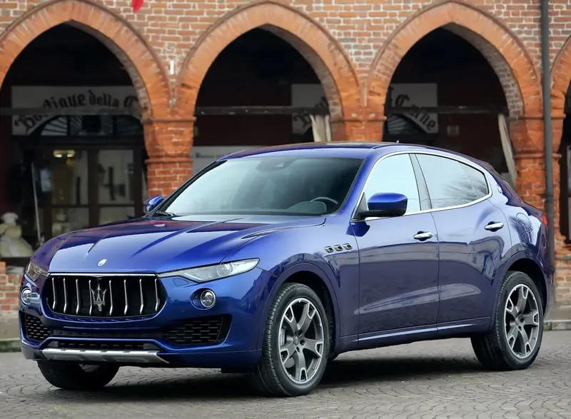 Maserati Levante 2016, джип/suv 5 дв., 1 поколение (03.2016 - 08.2020)