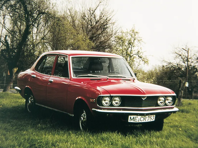 Mazda 616 рестайлинг 1974, седан, 1 поколение (05.1974 - 09.1978)