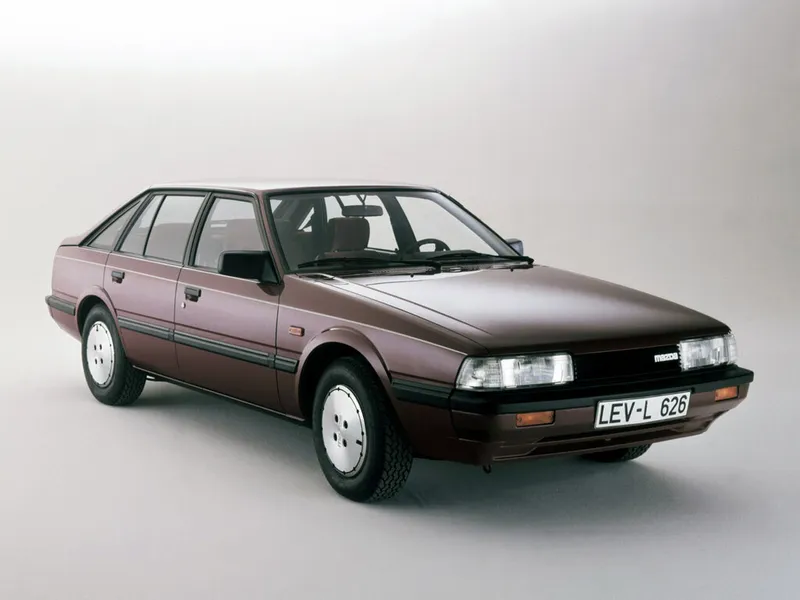 Mazda 626 1982, лифтбек, 2 поколение, GC (09.1982 - 04.1985)