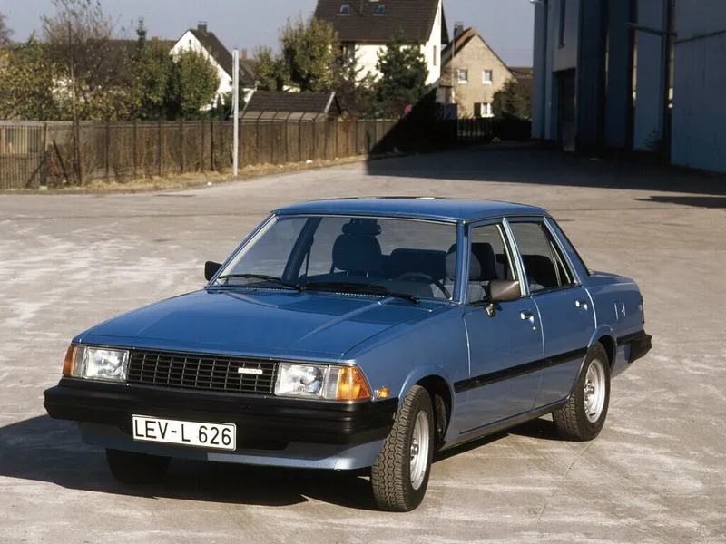Mazda 626 рестайлинг 1980, седан, 1 поколение, CB (09.1980 - 08.1982)