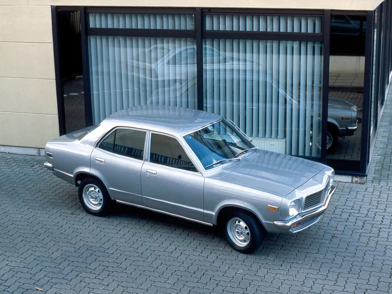 Mazda 818 1974, седан, 1 поколение (03.1974 - 11.1977)