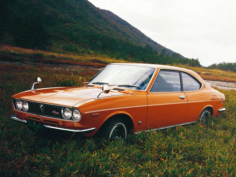 Mazda Capella рестайлинг 1971, купе, 1 поколение, SNA, S122A, SU2A (10.1971 - 01.1974)