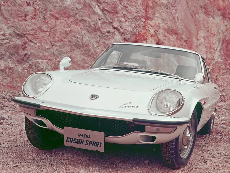 Mazda Cosmo рестайлинг 1968, купе, 1 поколение, L10 (07.1968 - 12.1972)