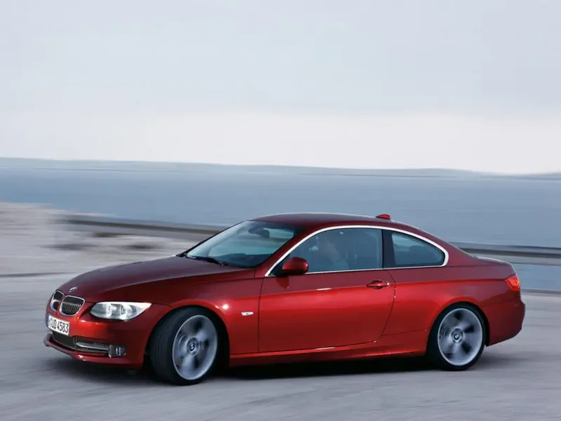 BMW 3-Series рестайлинг 2010, купе, 5 поколение, E90 (03.2010 - 03.2014)