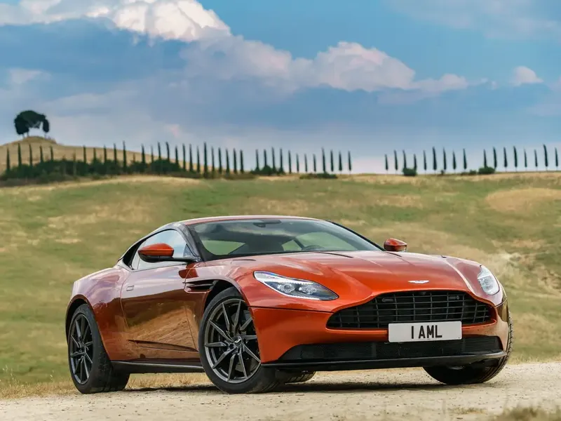Aston Martin DB11 2016, купе, 1 поколение (05.2016 - 06.2023)