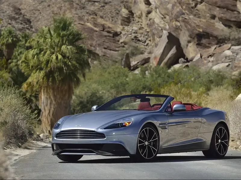 Aston Martin Vanquish рестайлинг 2014, открытый кузов, 2 поколение (06.2014 - 02.2019)