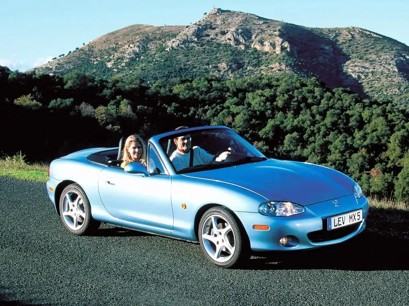 Mazda MX-5 рестайлинг 2000, открытый кузов, 2 поколение, NB (07.2000 - 06.2005)