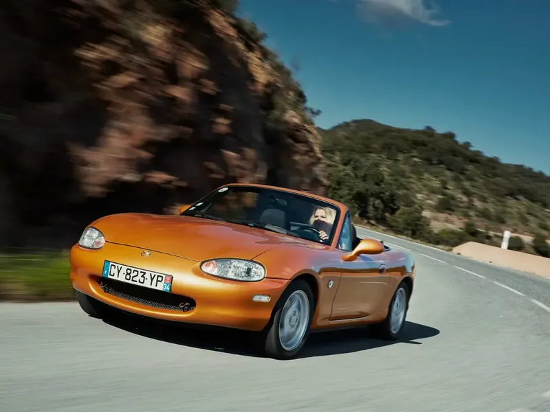 Mazda MX-5 1998, открытый кузов, 2 поколение, NB (01.1998 - 11.2000)