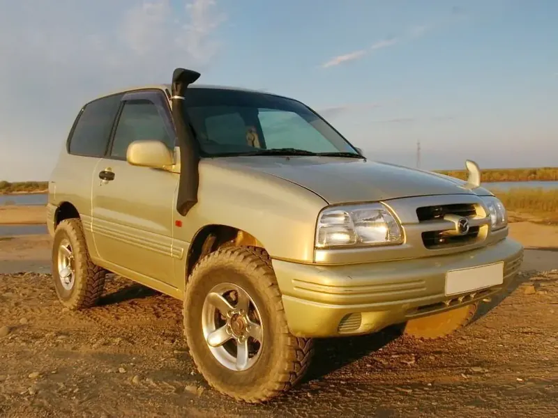 Mazda Proceed Levante 1997, джип/suv 3 дв., 2 поколение (11.1997 - 08.1999)