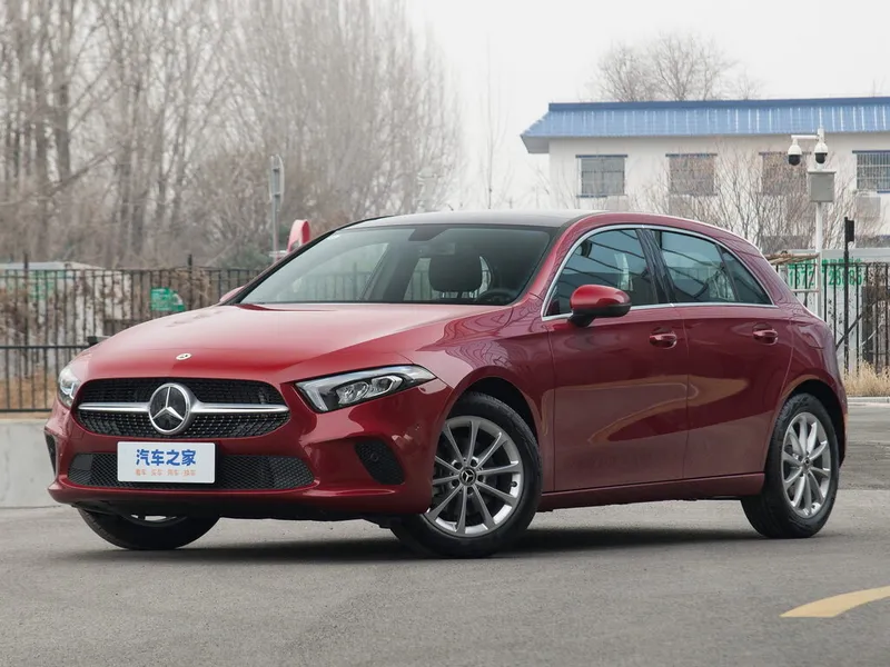 Mercedes-Benz A-Class 2018, хэтчбек 5 дв., 4 поколение, W177 (02.2018 - н.в.)