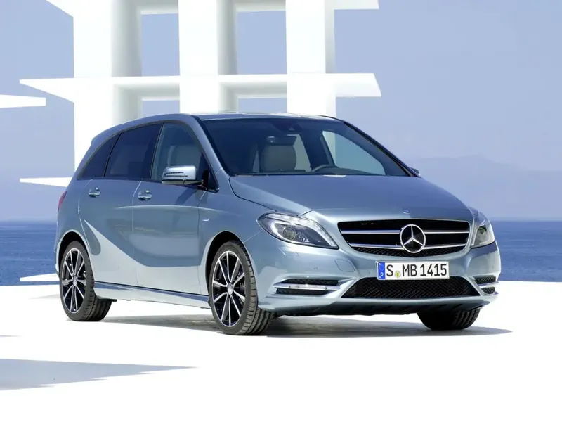 Mercedes-Benz B-Class 2011, хэтчбек 5 дв., 2 поколение, W246 (07.2011 - 10.2014)