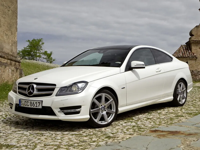 Mercedes-Benz C-Class рестайлинг 2011, купе, 3 поколение, C204 (03.2011 - 06.2014)