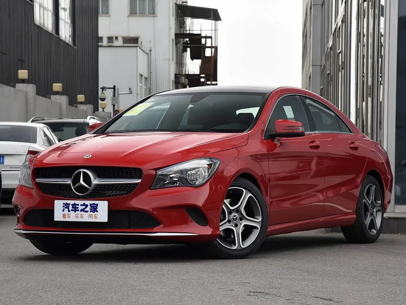 Mercedes-Benz CLA-Class рестайлинг 2016, седан, 1 поколение, C117 (05.2016 - 07.2020)