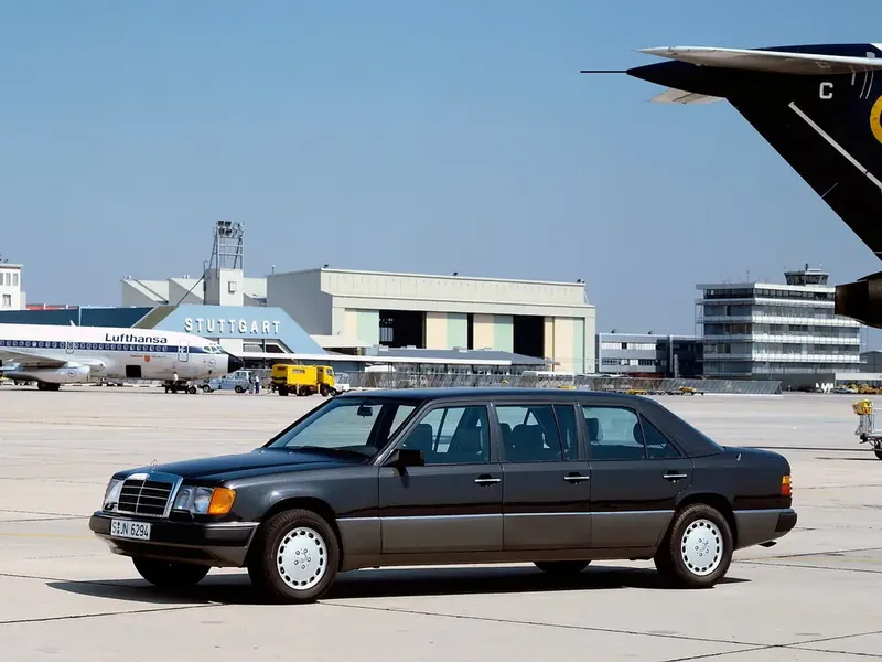 Mercedes-Benz E-Class 1990, седан, 1 поколение, V124 (05.1990 - 07.1993)