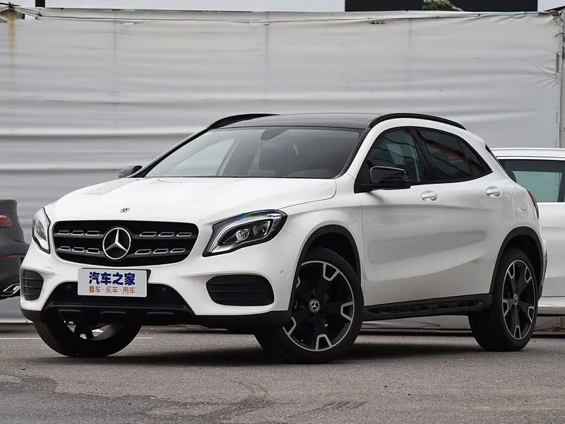 Mercedes-Benz GLA-Class рестайлинг 2017, джип/suv 5 дв., 1 поколение, X156 (01.2017 - 09.2020)