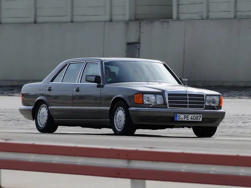 Mercedes-Benz S-Class рестайлинг 1985, седан, 2 поколение, W126 (04.1985 - 04.1991)
