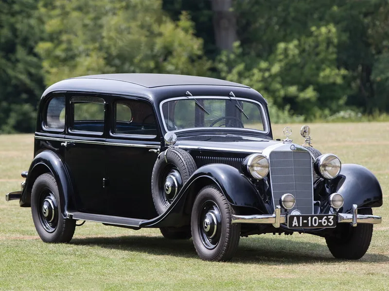 Mercedes-Benz W142