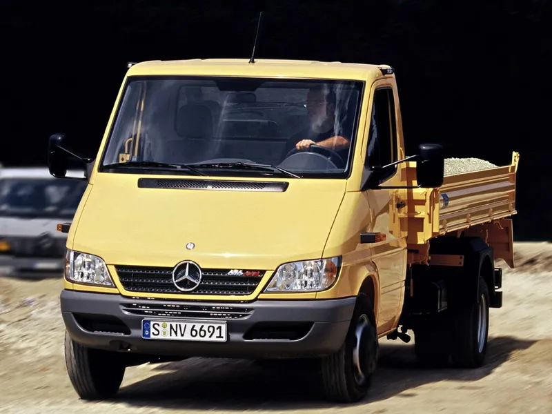 Mercedes-Benz Sprinter 2-й рестайлинг 2002, бортовой грузовик, 1 поколение, T1N (09.2002 - 06.2006)