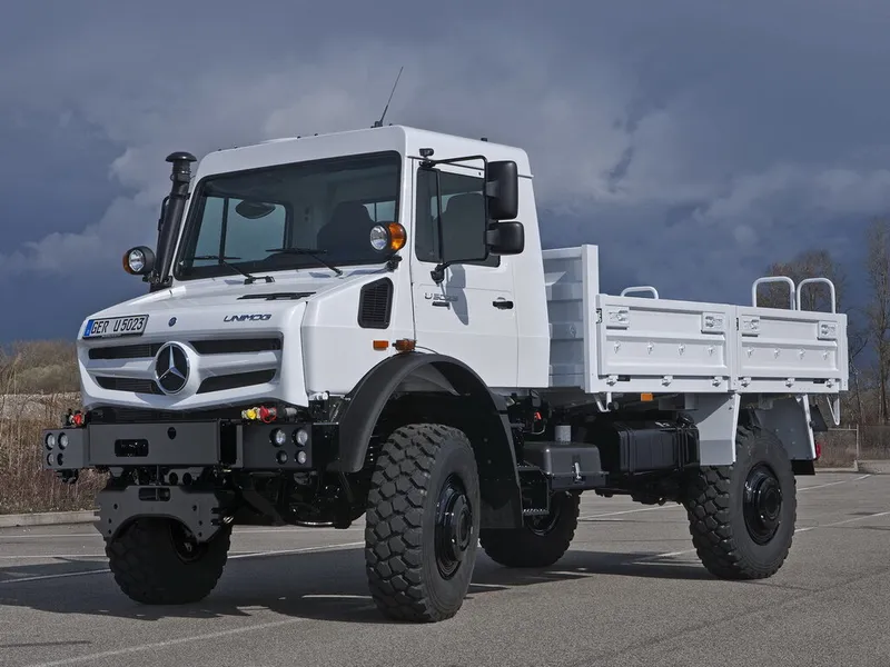 Mercedes-Benz Unimog рестайлинг 2013, бортовой грузовик, 1 поколение, U4000/5000 (05.2013 - 03.2022)