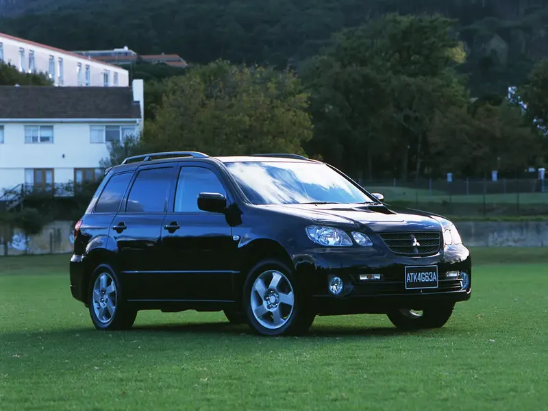 Mitsubishi Airtrek рестайлинг 2002, джип/suv 5 дв., 1 поколение (10.2002 - 10.2005)