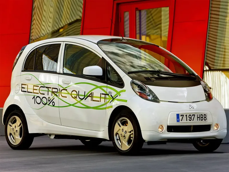 Mitsubishi i-MiEV 2011, хэтчбек 5 дв., 1 поколение (06.2011 - 09.2016)
