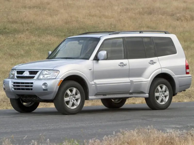 Mitsubishi Montero рестайлинг 2002, джип/suv 5 дв., 3 поколение (09.2002 - 08.2006)