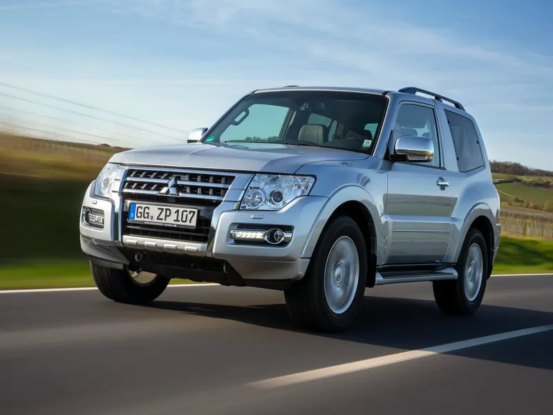 Mitsubishi Pajero 2-й рестайлинг 2014, джип/suv 3 дв., 4 поколение, V80 (08.2014 - 04.2023)