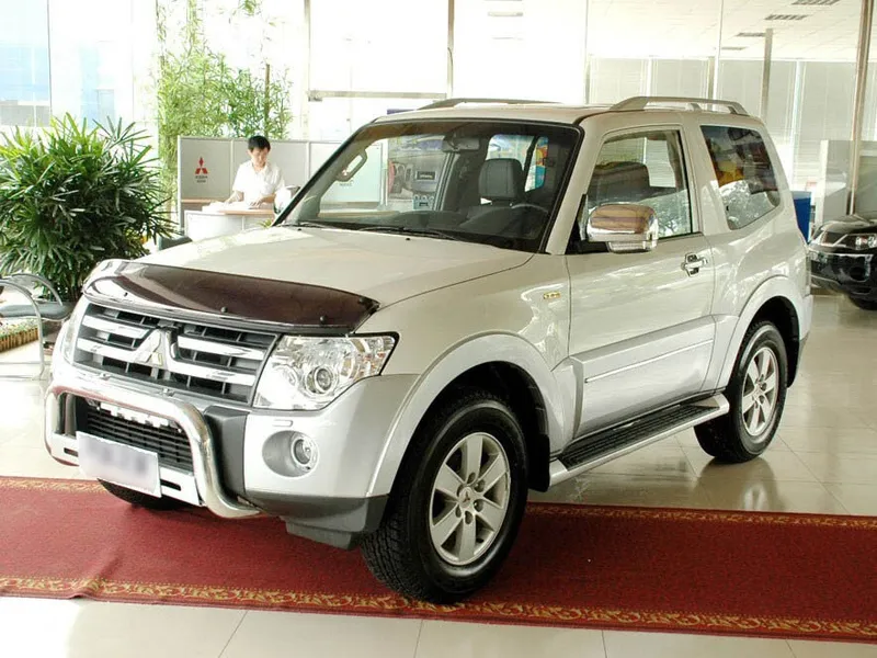 Mitsubishi Pajero 2007, джип/suv 3 дв., 4 поколение, V80 (11.2007 - 06.2013)