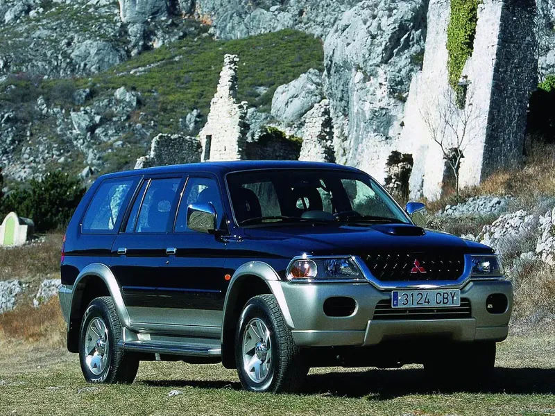 Mitsubishi Pajero Sport 1996, джип/suv 5 дв., 1 поколение (07.1996 - 08.2004)