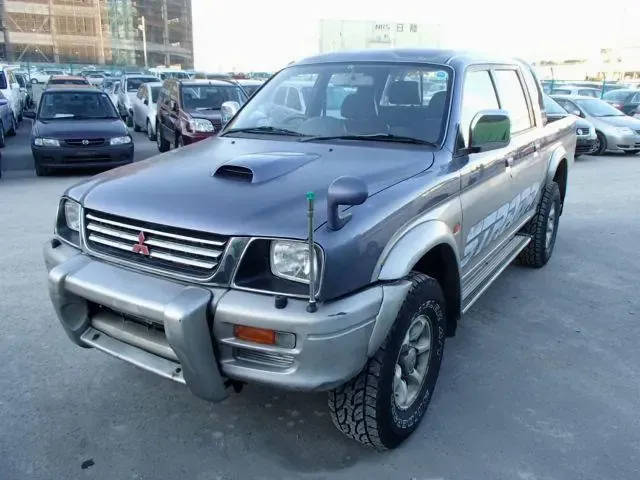 Mitsubishi Strada 1997, пикап, 2 поколение (06.1997 - 08.1998)