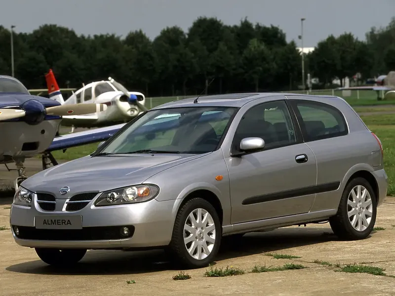 Nissan Almera рестайлинг 2002, хэтчбек 3 дв., 2 поколение, N16 (10.2002 - 02.2006)