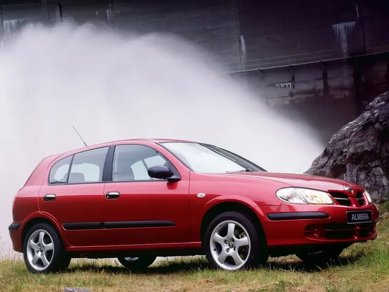 Nissan Almera 2000, хэтчбек 5 дв., 2 поколение, N16 (02.2000 - 10.2002)