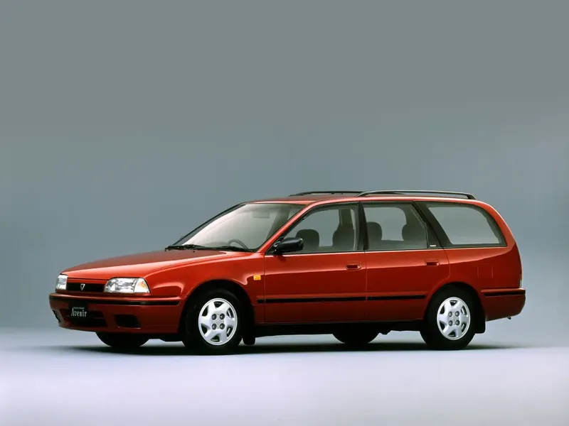 Nissan Avenir