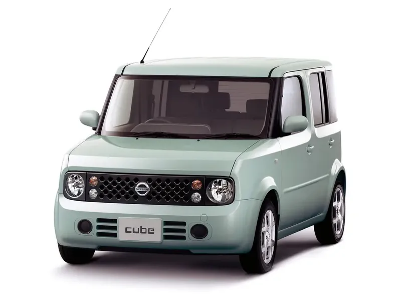 Nissan Cube рестайлинг 2005, хэтчбек 5 дв., 2 поколение, Z11 (05.2005 - 12.2006)