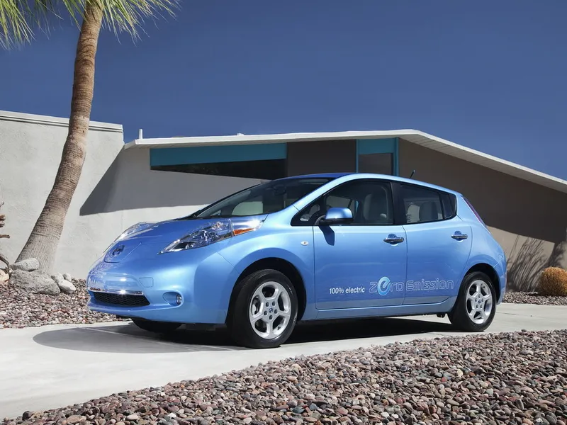 Nissan Leaf 2009, хэтчбек 5 дв., 1 поколение, ZE0, AZE0 (08.2009 - 09.2017)