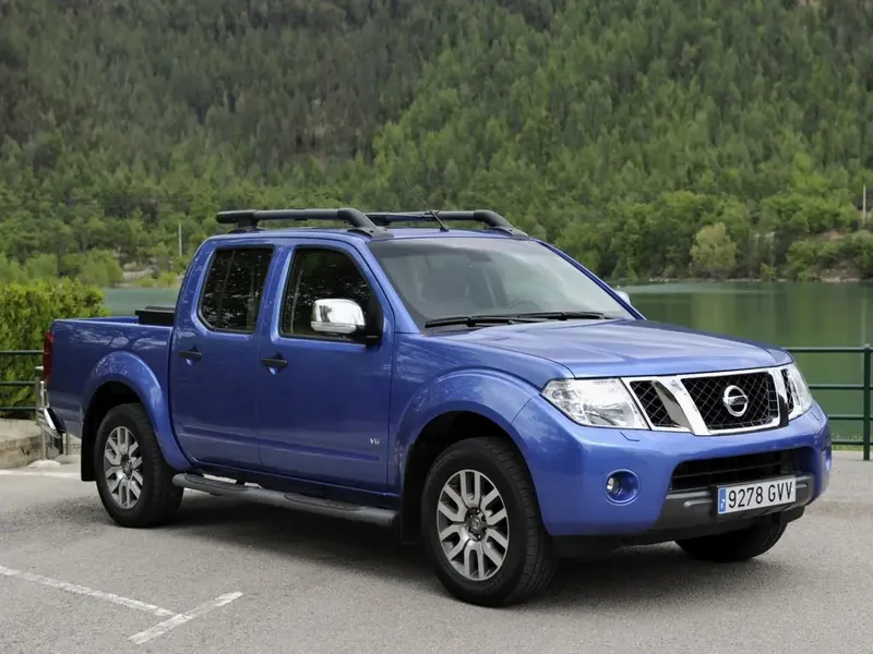 Nissan Navara рестайлинг 2010, пикап, 2 поколение, D40 (04.2010 - 09.2015)