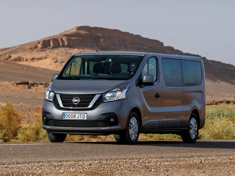 Nissan NV300 2016, минивэн, 1 поколение (09.2016 - 04.2021)