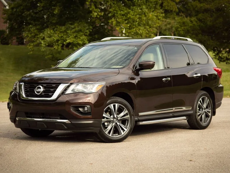 Nissan Pathfinder рестайлинг 2016, джип/suv 5 дв., 4 поколение, R52 (07.2016 - 05.2021)