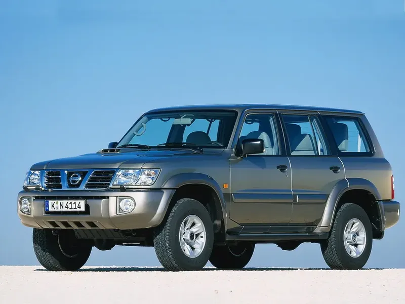 Nissan Patrol рестайлинг 2001, джип/suv 5 дв., 5 поколение, Y61 (10.2001 - 01.2005)