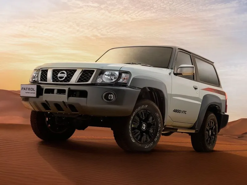 Nissan Patrol 2-й рестайлинг 2004, джип/suv 3 дв., 5 поколение, Y61 (10.2004 - 04.2024)