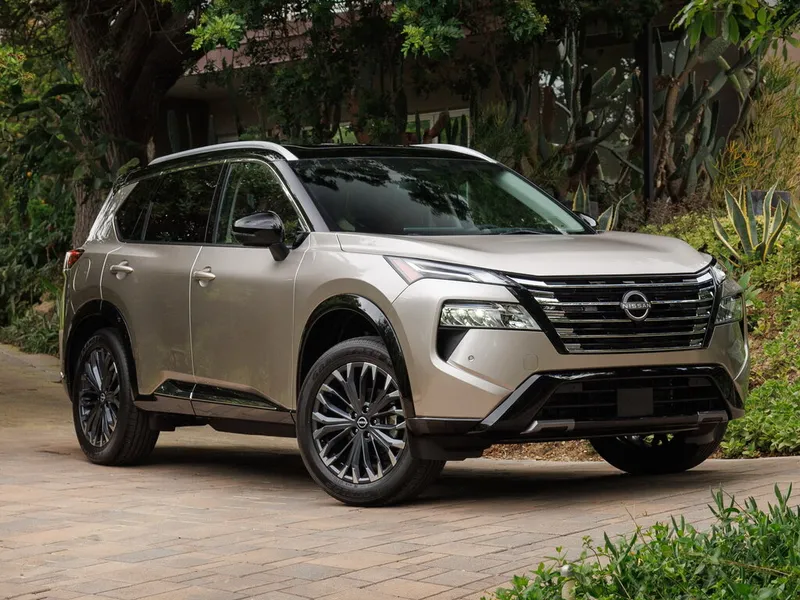 Nissan Rogue рестайлинг 2023, джип/suv 5 дв., 3 поколение, T33 (10.2023 - н.в.)