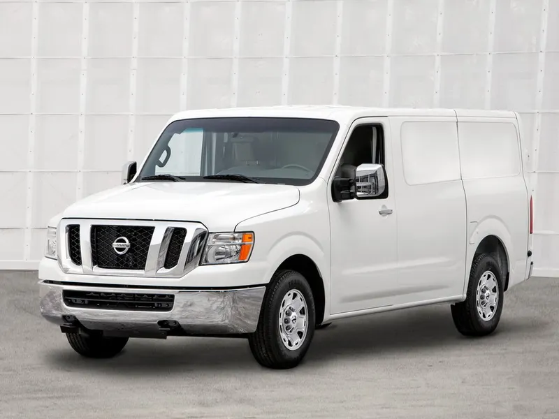 Nissan NV 2011, цельнометаллический фургон, 1 поколение, F80 (05.2011 - 07.2021)