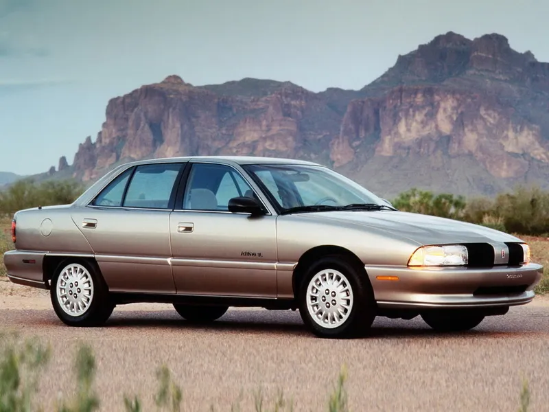Oldsmobile Achieva 1991, седан, 1 поколение (02.1991 - 12.1997)