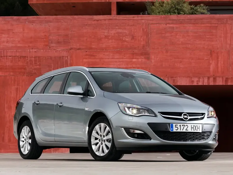 Opel Astra рестайлинг 2012, универсал, 4 поколение, J (09.2012 - 09.2015)